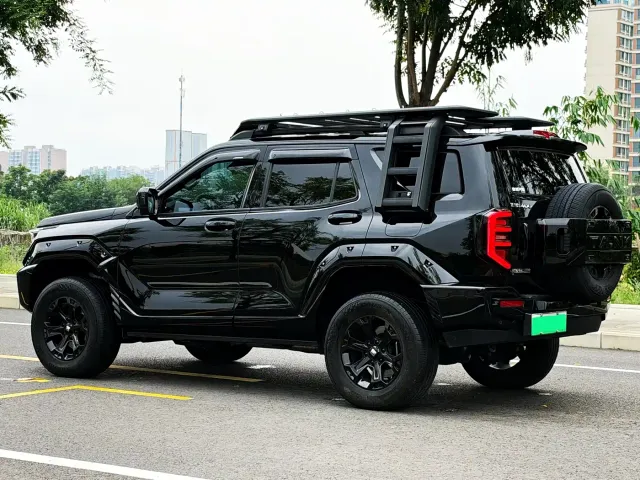 Tank Tank 400 New Energy 2024 Hi4-T Off-Road Edition — Фото автомобиля 6