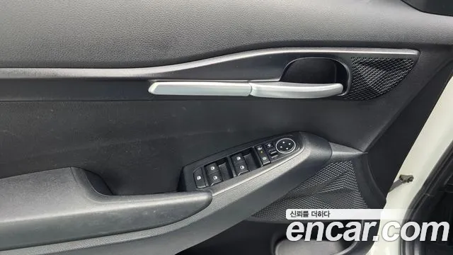 Kia Seltos New — Фото автомобиля 25