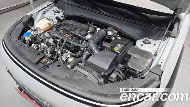 Hyundai Kona Kona (SX2) Бензин 1.6 Turbo 4WD — Фото автомобиля 6