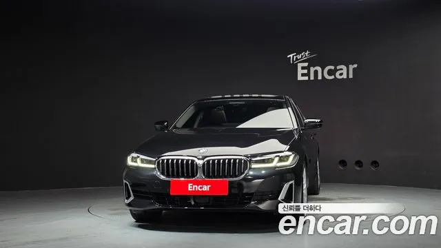 BMW 5-Series — Фото автомобиля 3