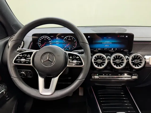 Mercedes-Benz GLB-Class — Фото автомобиля 28