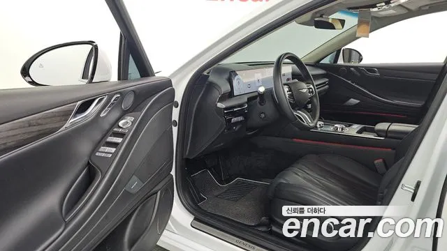Genesis G80 RG3 — Фото автомобиля 15