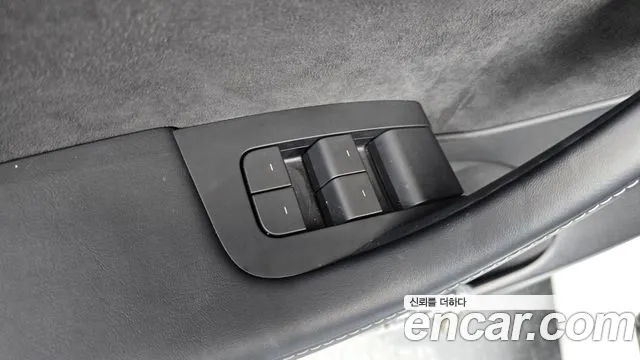 Tesla Model 3 — Фото автомобиля 27