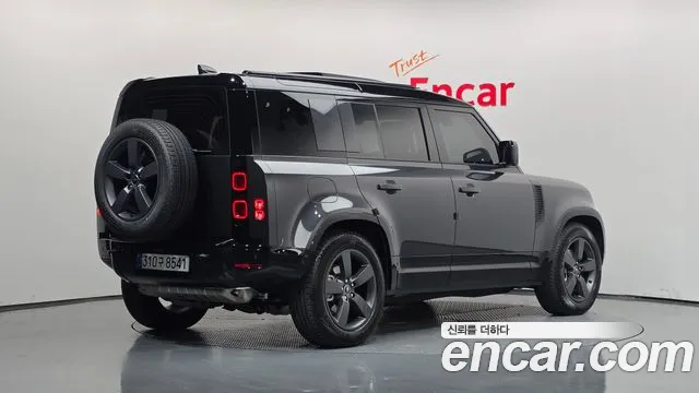 Land Rover Defender L663 — Фото автомобиля 2