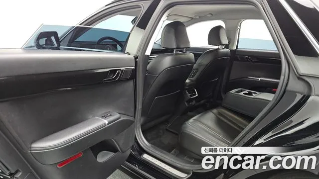 Hyundai Grandeur GN7 — Фото автомобиля 16