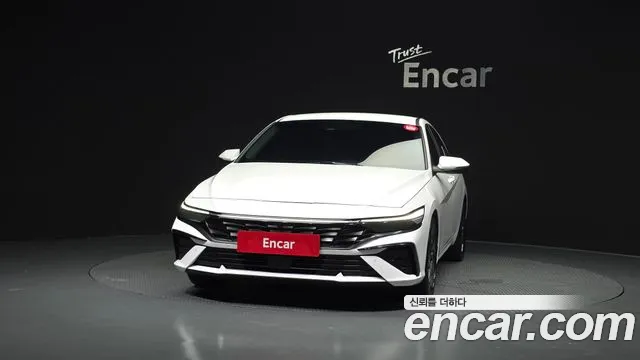 Hyundai AVANTE Новый Avante (CN7) — Фото автомобиля 3