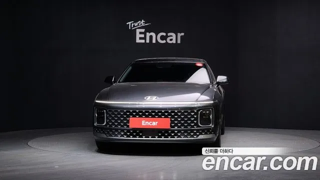Hyundai Grandeur Grandeur (GN7) 2.5 Бензин 2WD — Фото автомобиля 3