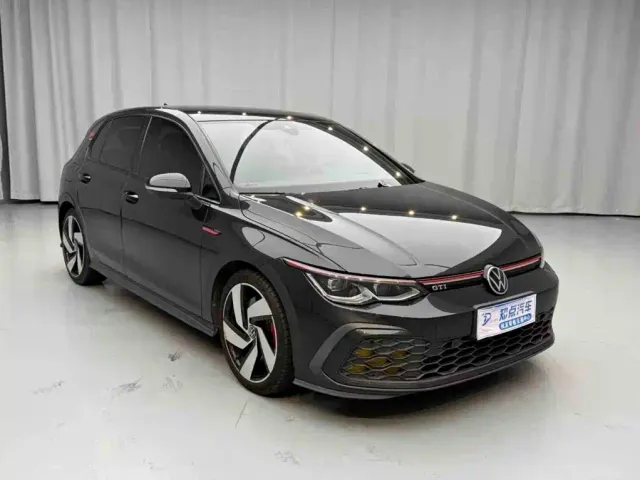 Volkswagen Golf GTI — Фото автомобиля 3