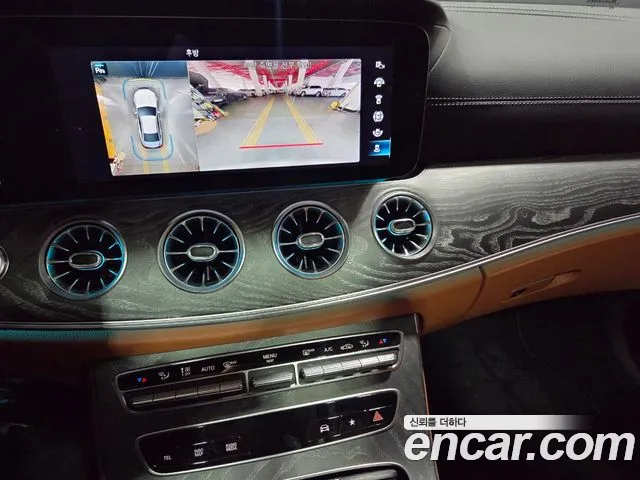Mercedes-Benz CLS-Class — Фото автомобиля 10