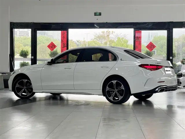 Mercedes-Benz C-Class — Фото автомобиля 13
