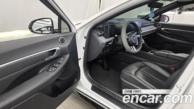 Hyundai Sonata — Фото автомобиля 15