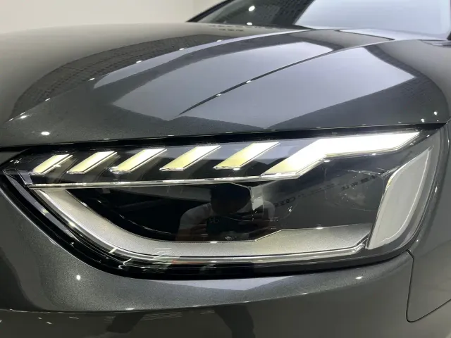 Audi A4L — Фото автомобиля 14