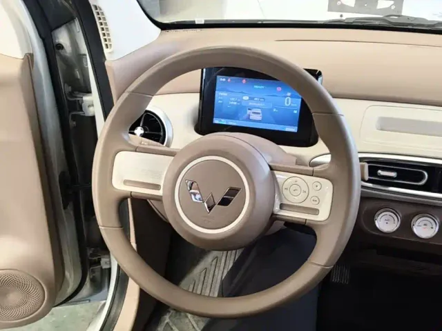 Wuling Hongguang Mini EV — Фото автомобиля 10