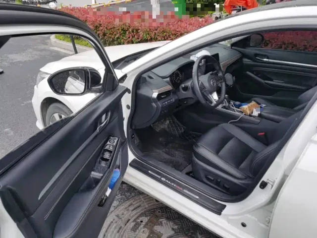 Nissan Teana — Фото автомобиля 13