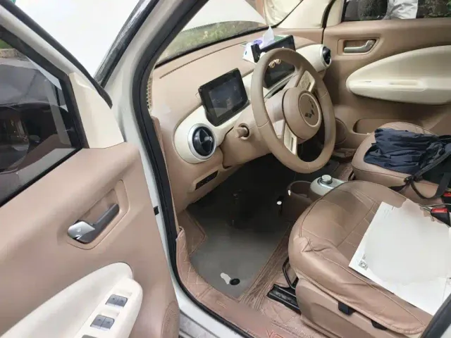Wuling Hongguang Mini EV — Фото автомобиля 12