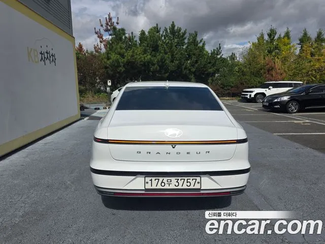 Hyundai Grandeur GN7 — Фото автомобиля 5