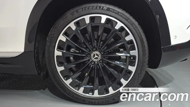 Mercedes-Benz EQS — Фото автомобиля 17
