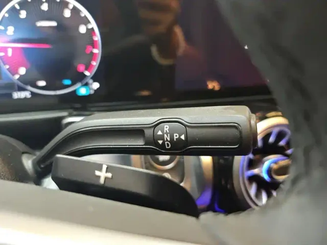Mercedes-Benz GLB-Class — Фото автомобиля 16