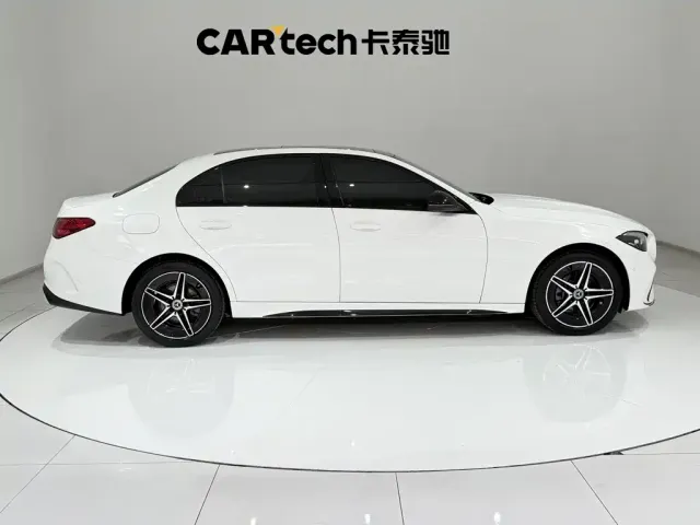 Mercedes-Benz C-Class — Фото автомобиля 4