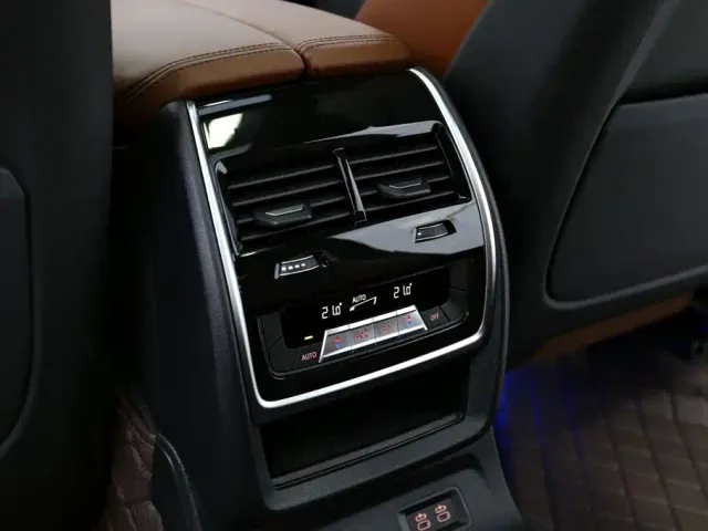 BMW X7 — Фото автомобиля 18