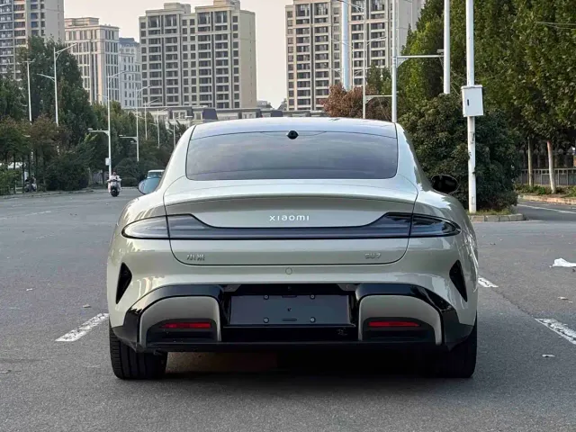Xiaomi SU7 — Фото автомобиля 15