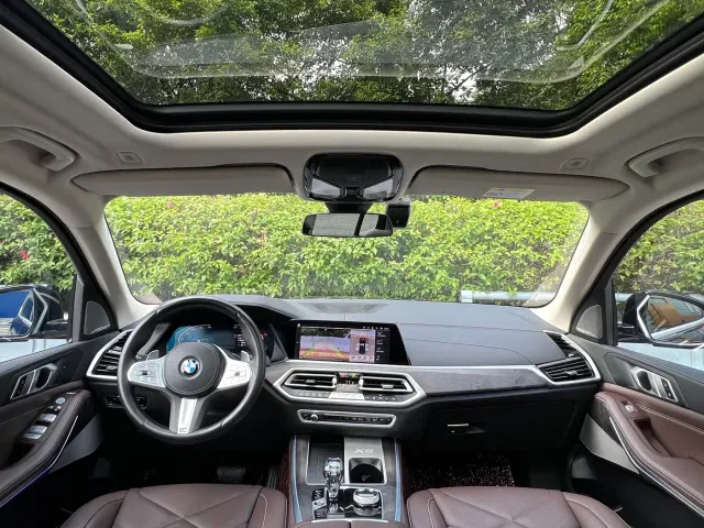 BMW X5 — Фото автомобиля 10