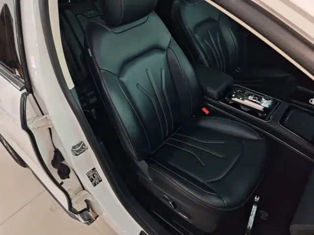 Ford Edge 2021 PLUS EcoBoost 245 FWD Luxury Sharp 7-seater — Фото автомобиля 24