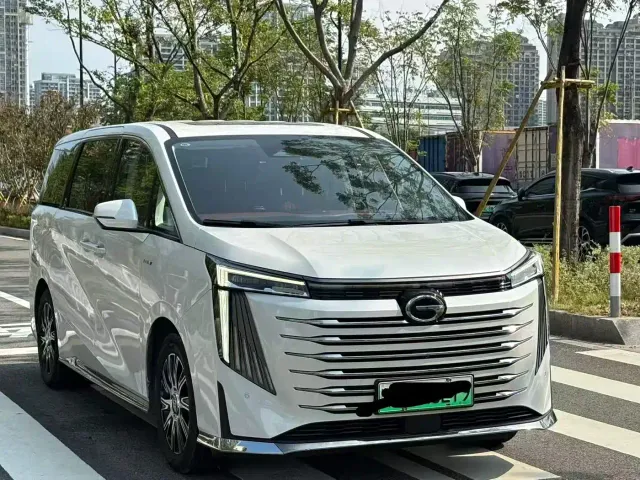 GAC Trumpchi E9 — Фото автомобиля 3