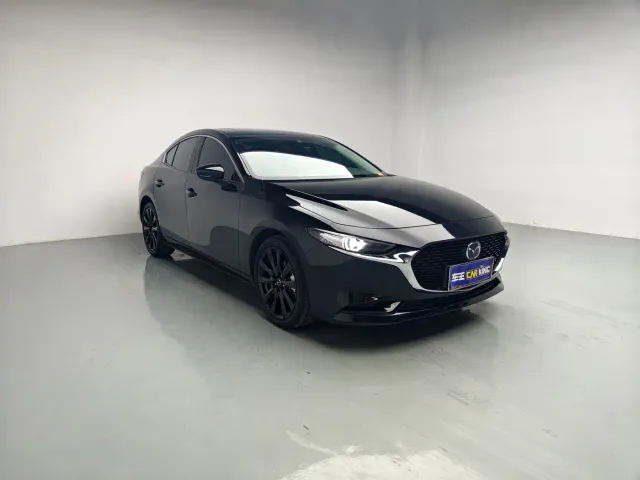 Mazda Axela — Фото автомобиля 3