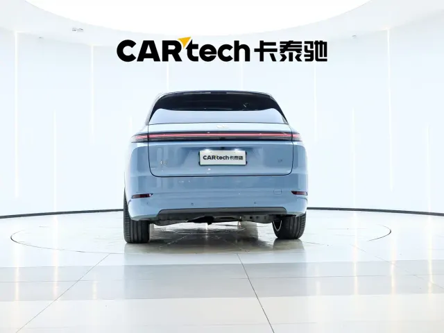 Li Auto L7 — Фото автомобиля 11