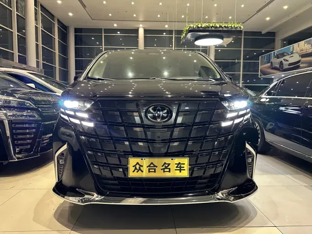 Toyota Alphard — Фото автомобиля 2