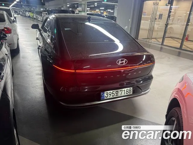 Hyundai Grandeur GN7 — Фото автомобиля 3