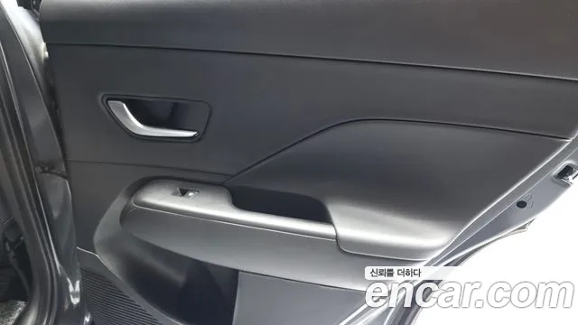 Hyundai Kona SX2 — Фото автомобиля 14