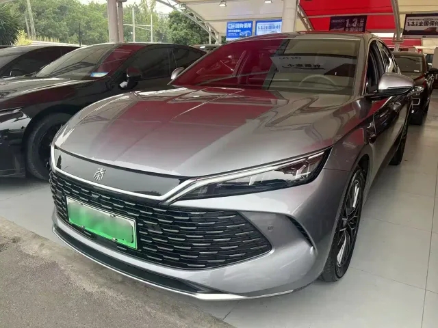 Фотография автомобиля — BYD Qin L