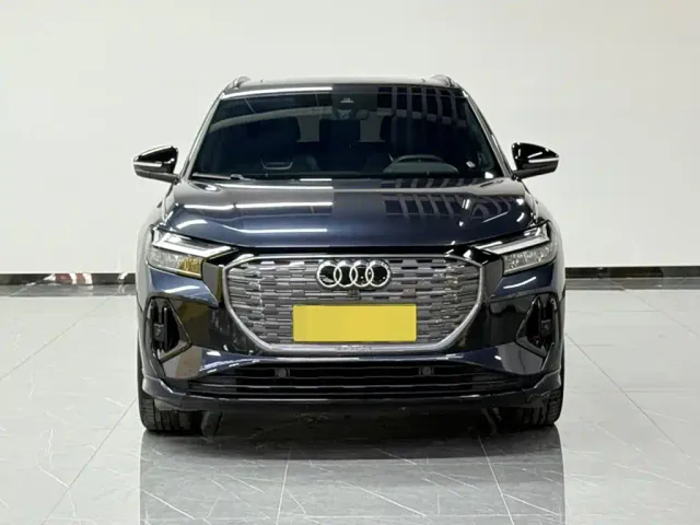 Audi Q4 e-tron — Фото автомобиля 2