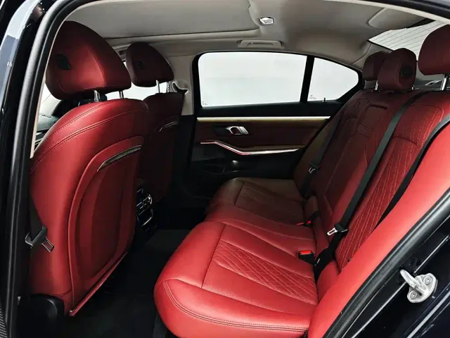 BMW 3 Series — Фото автомобиля 13