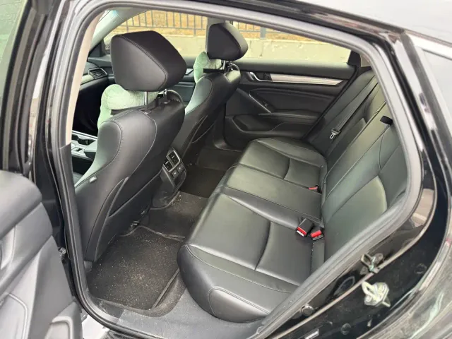 Honda Accord — Фото автомобиля 8