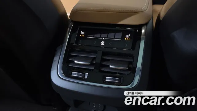 Вольво V60 V60 Cross Country 2 поколение B5 Ultimate AWD — Фото автомобиля 25