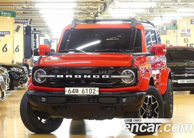 Ford Bronco 6th Gen — Фото автомобиля 3