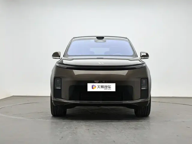Li Auto Li Xiang L9 — Фото автомобиля 2