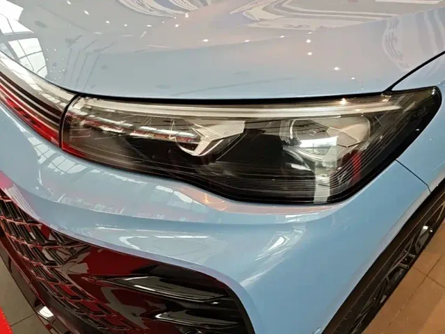 Volkswagen Tiguan L — Фото автомобиля 23
