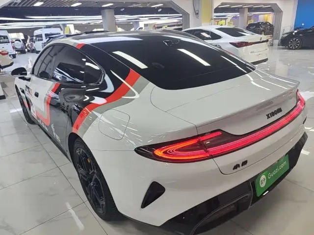 Xiaomi SU7 — Фото автомобиля 4
