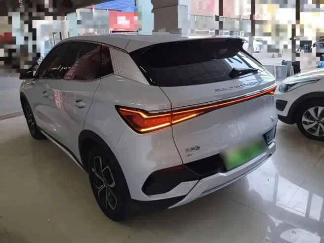 BYD Yuan PLUS — Фото автомобиля 4
