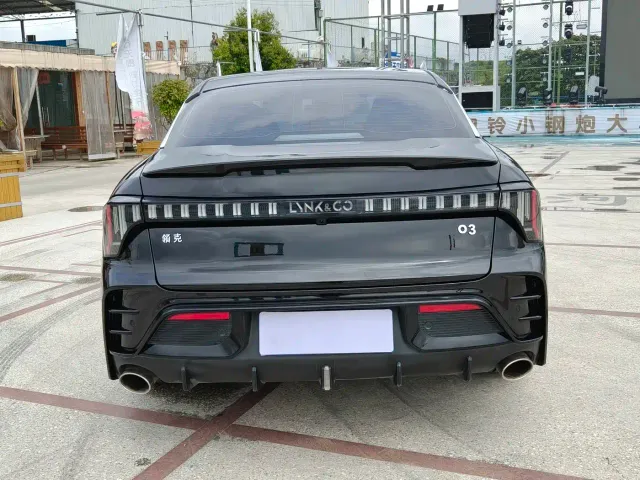 Lynk & Co 03 — Фото автомобиля 14