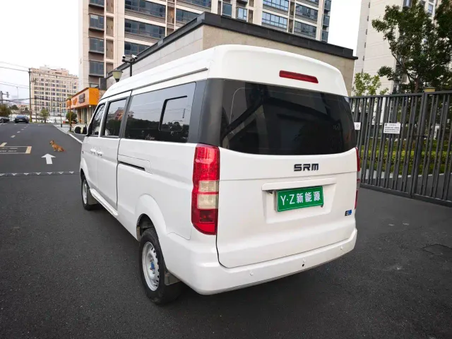 Shineray SRM Xinyuan New Energy Little Sea Lion EV — Фото автомобиля 16