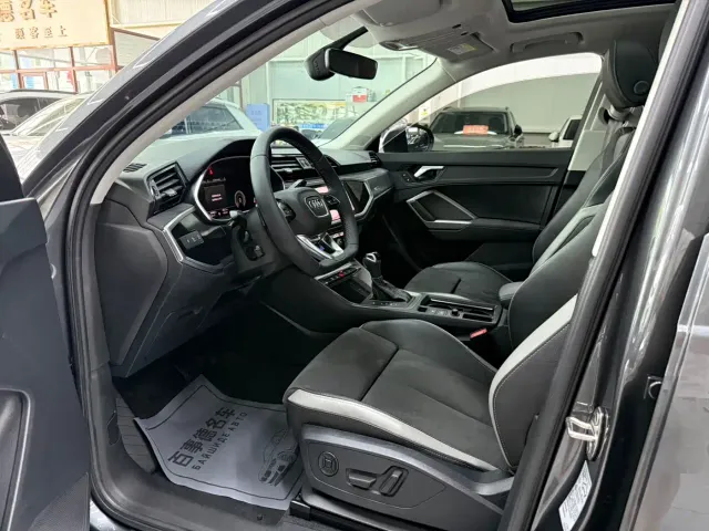 Audi Q3 — Фото автомобиля 4