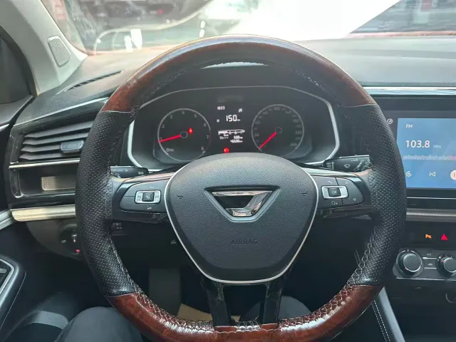 Jetta VS5 — Фото автомобиля 10