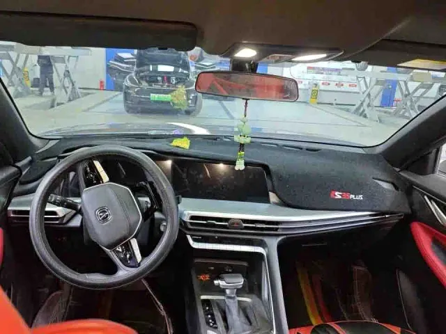 Changan CS35 Plus — Фото автомобиля 8