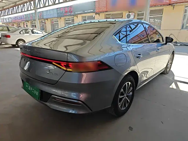 BYD Qin PLUS — Фото автомобиля 6