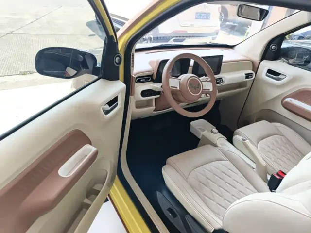 Wuling Hongguang Mini EV — Фото автомобиля 15